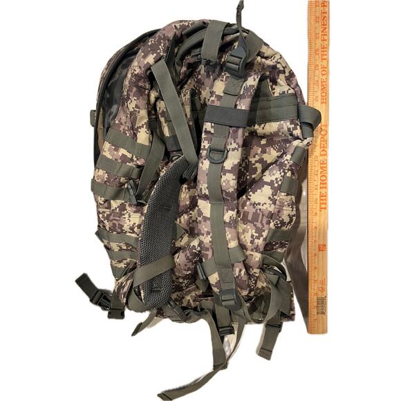 Generic Desert Tan Green Camo Tactical Backpack - Picture 2 of 4